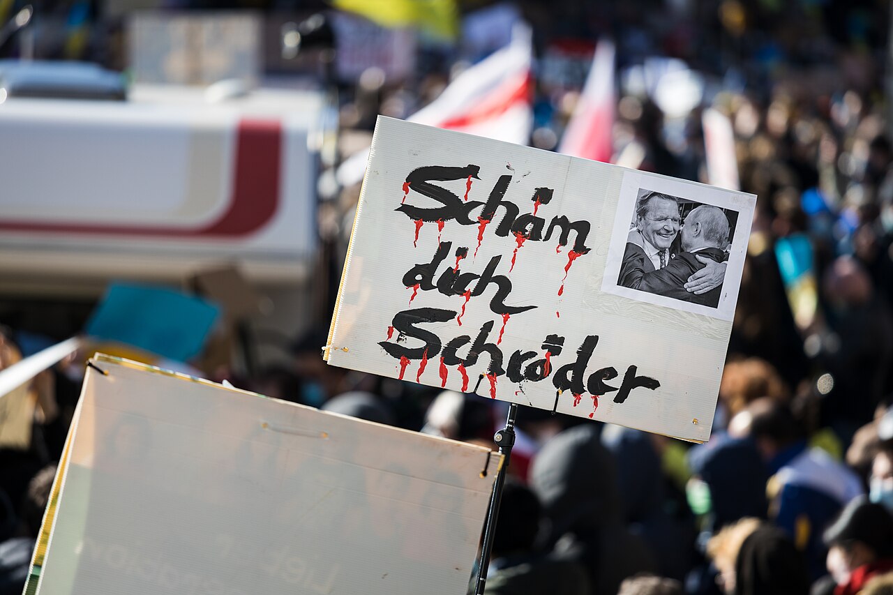 Niedersachsen kritisiert Schröders Putin-Besuch scharf